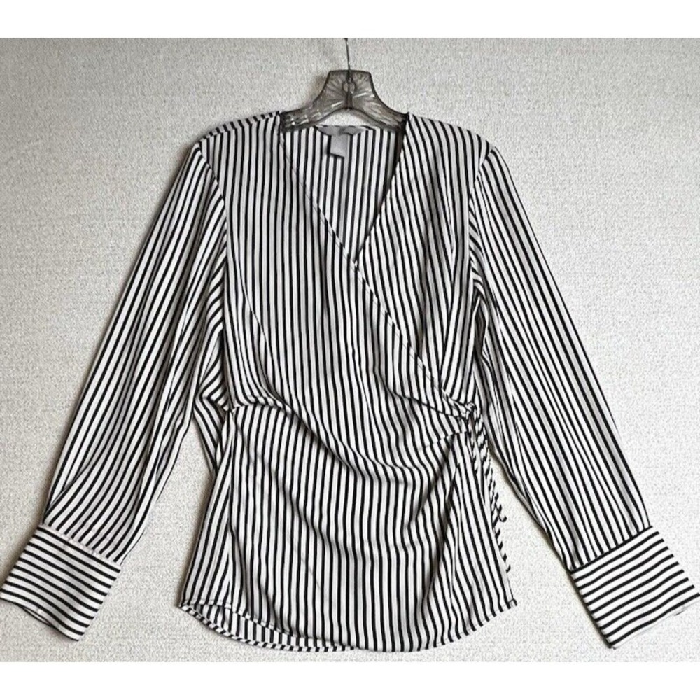 H&M‎ Ladies Blouse Black White Striped Wrap Front  Size Meduim Chic Classy
